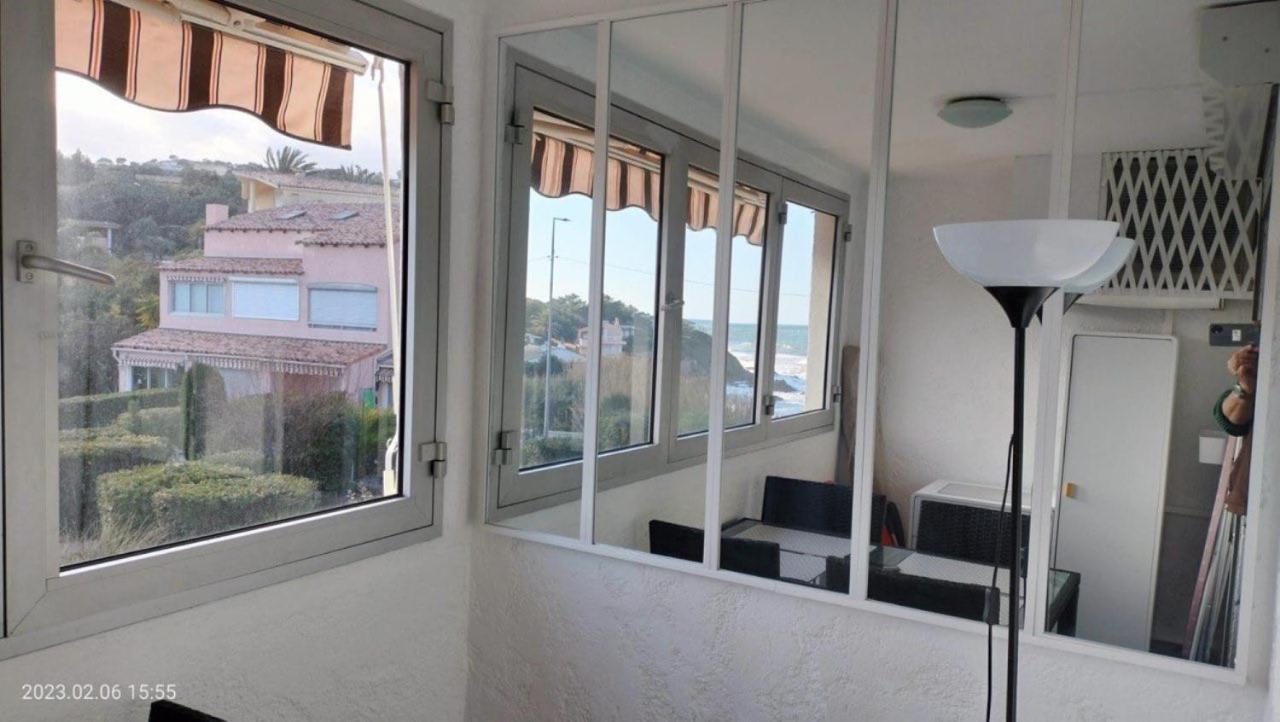 Entre St-Raphael Et St-Tropez. Studio Pieds Dans L'Eau, A Partir De 600 Euros/Semaine. Saint Aygulf Zewnętrze zdjęcie